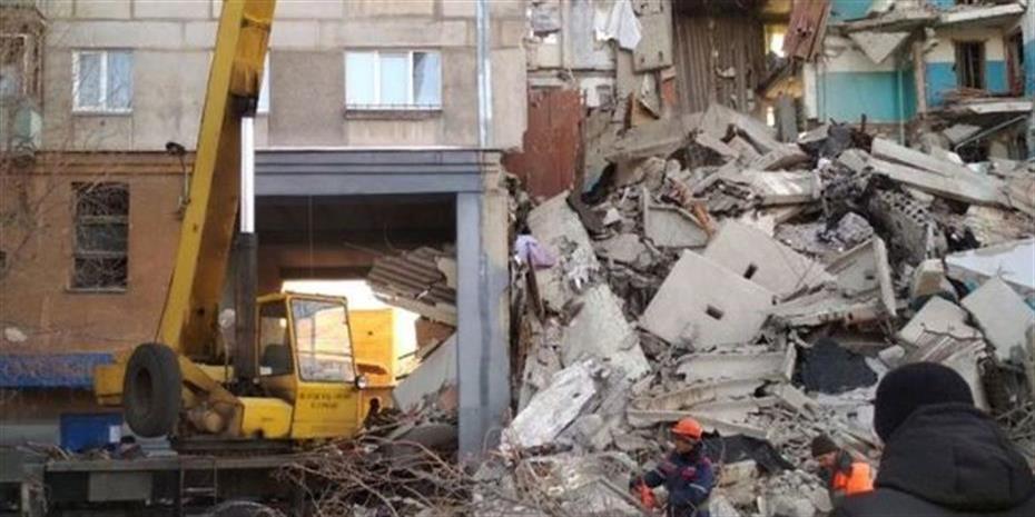 Είκοσι ένας οι νεκροί από την κατάρρευση πολυκατοικίας στη Ρωσία